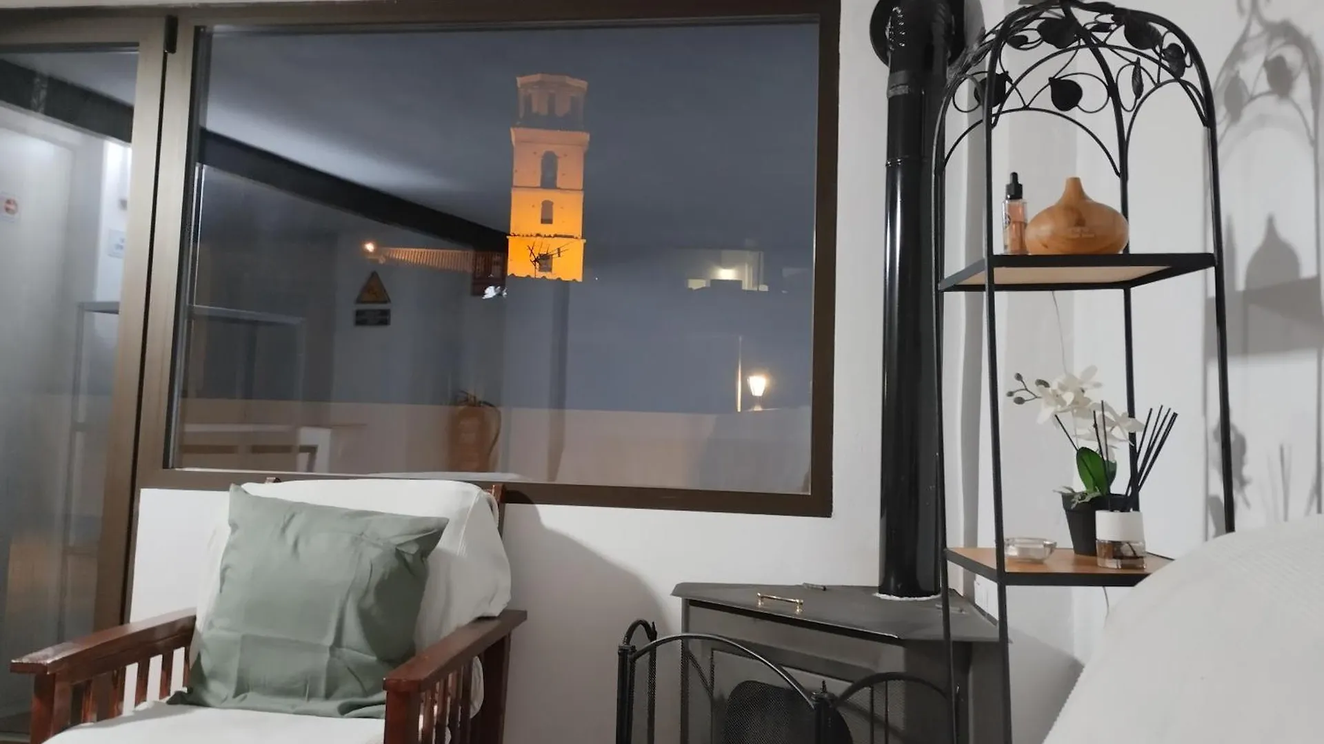 Вилла La Casa De La Buhardilla Фондон Дом отдыха